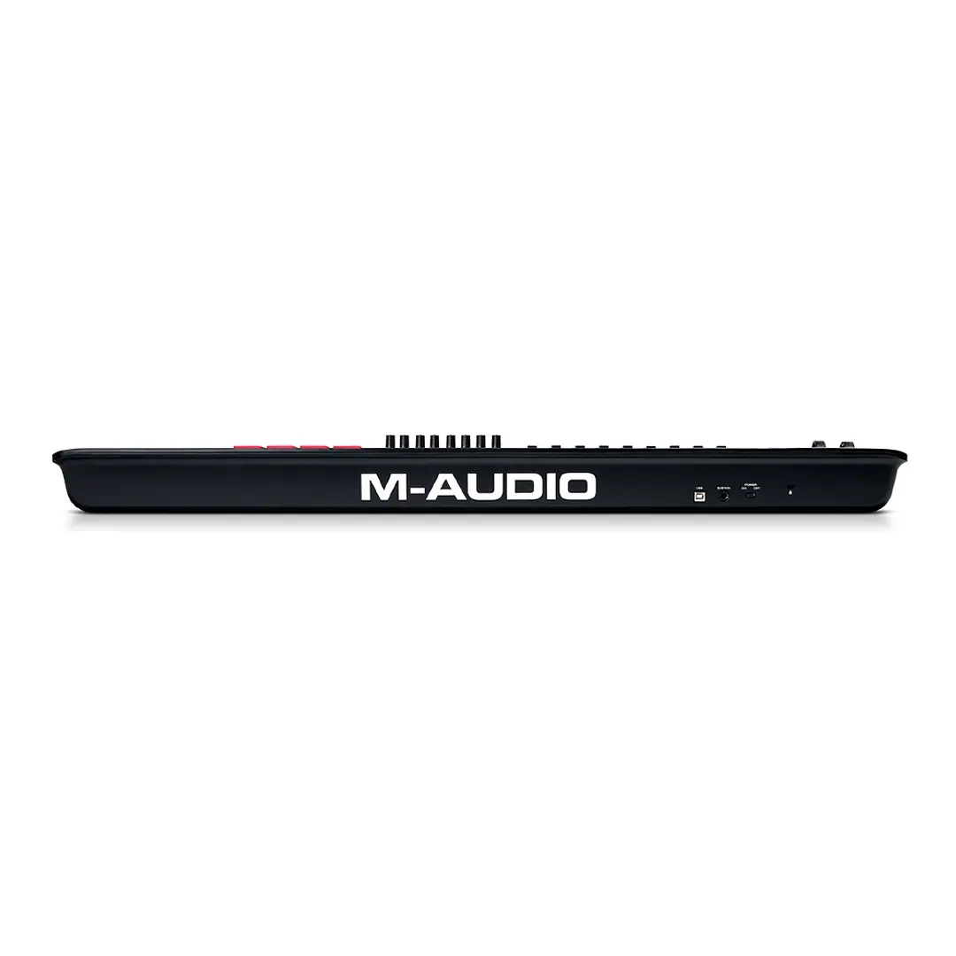 Teclado MIDI M-Audio Oxygen 61 MKV con 61 teclas y pads