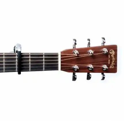 Capo profesional D’Addario silver para guitarra acústica y eléctrica