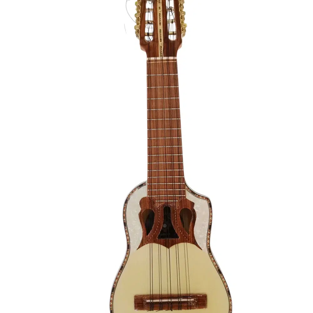 Charango Markama de naranjillo con diapasón de jacarandá e incrustaciones