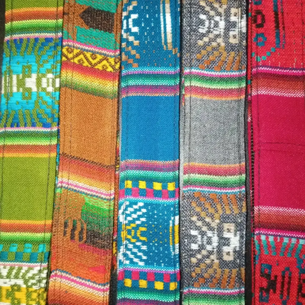 Correas para charango de aguayo boliviano
